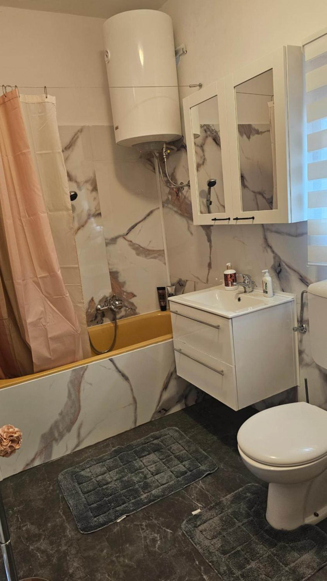 Veline Apartment Koper